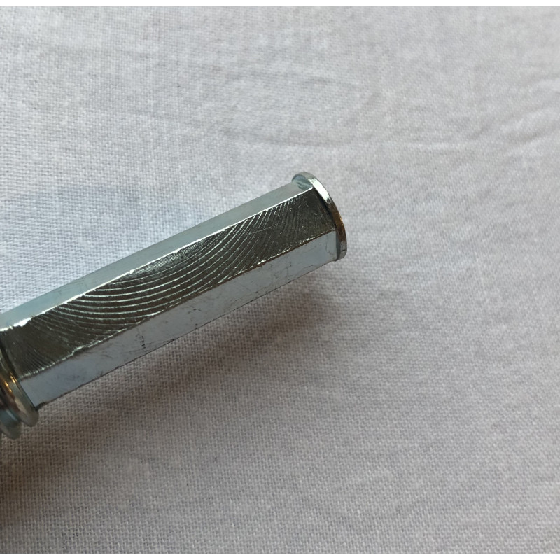 Köp din Hurricane Adapter till skruvdragare för Isborr - 22 mm med platta online på Miekofishing.se!