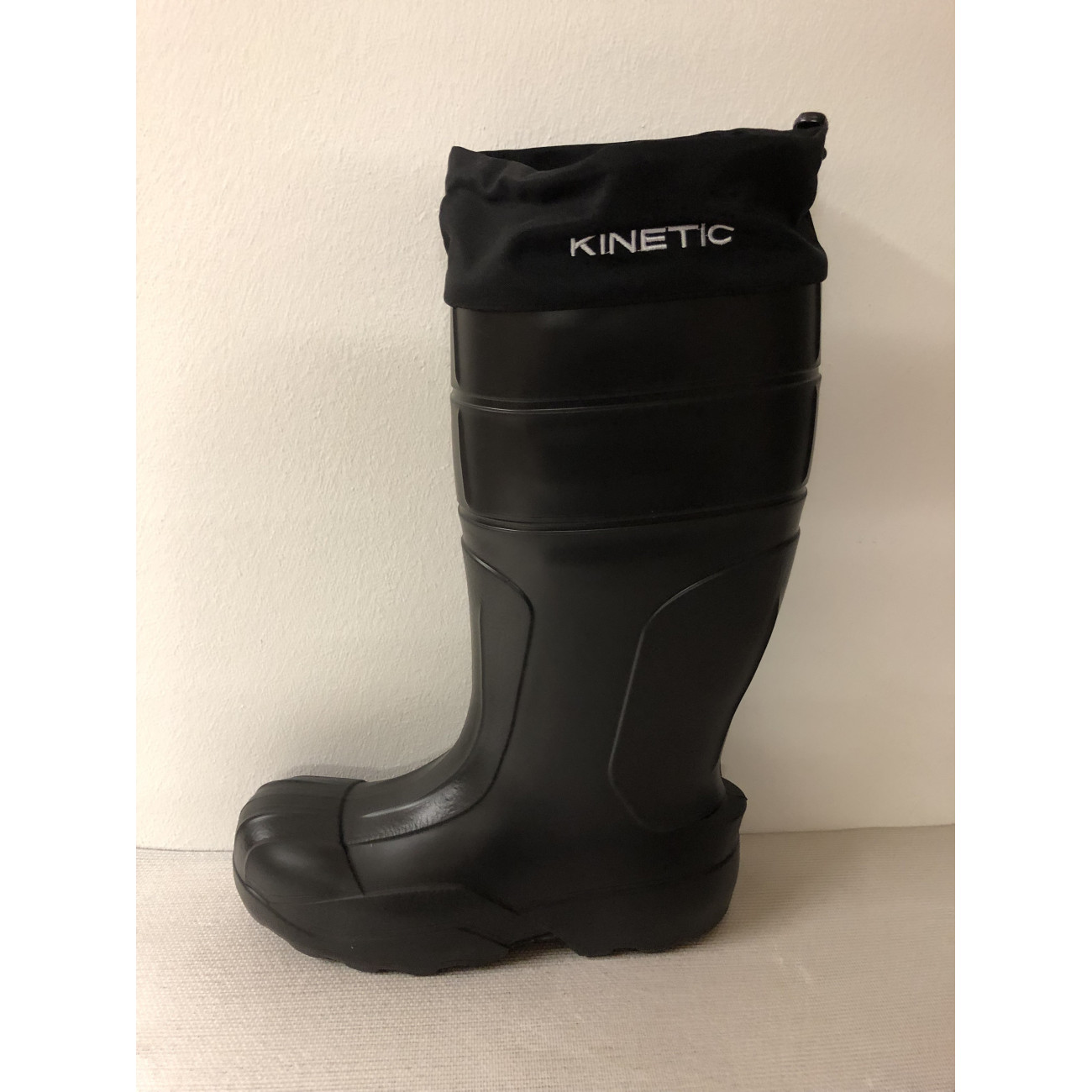 Köp dina Kinetic PowerHeat Boot - 45 online på Mieko Fishing!