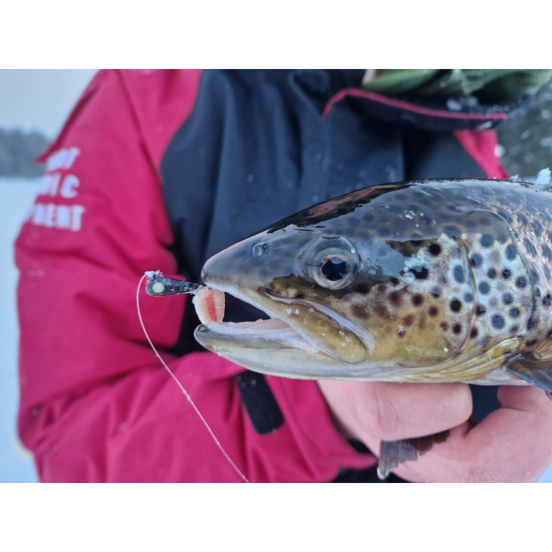 Köp JB Special Mormyska - Lys Svart Glitter på Miekofishing.se!