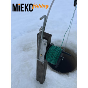 Köp dina kompletta angeldon BLACK LINE edition med monterad WM-mekanism, trekrok och frysplugg på Mieko Fishing!